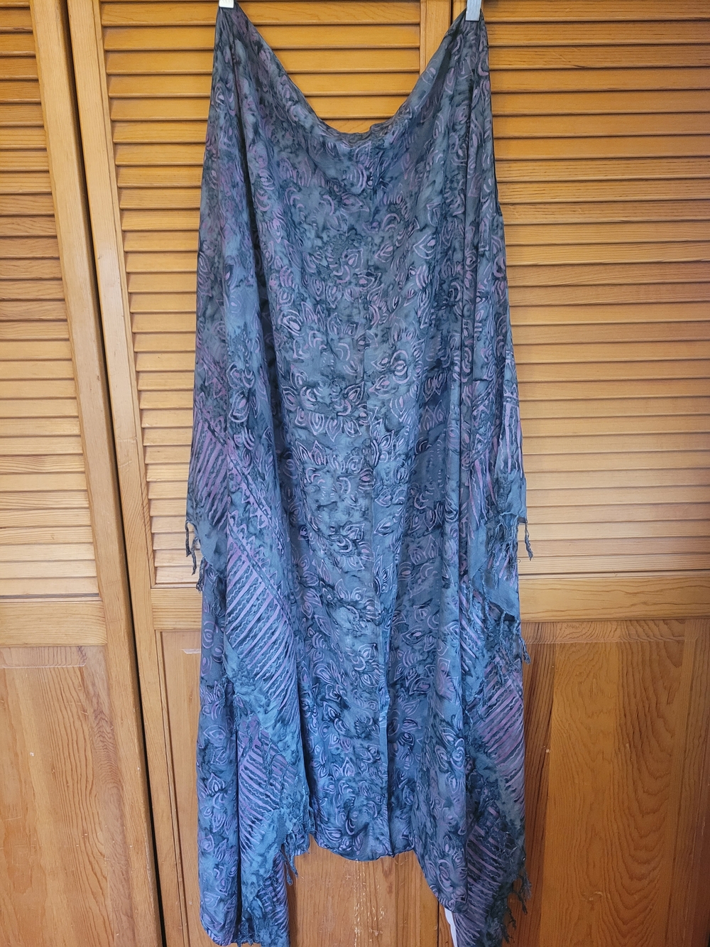 Boho Floral Pattern Fringe Shawl in Teal and Mauve